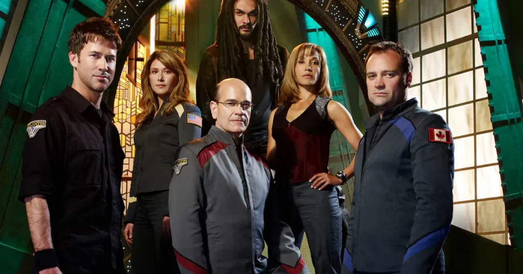 Echipa Stargate Atlantis: Shephard, Dr. Keller, Ronon, Mr. Woolsey, Teyla, Rodney McKay